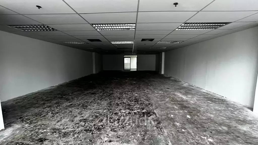 Office For Rent at Mahatun Plaza