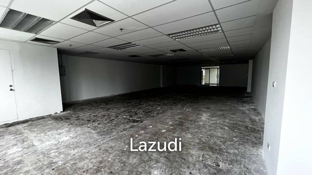 Office For Rent at Mahatun Plaza