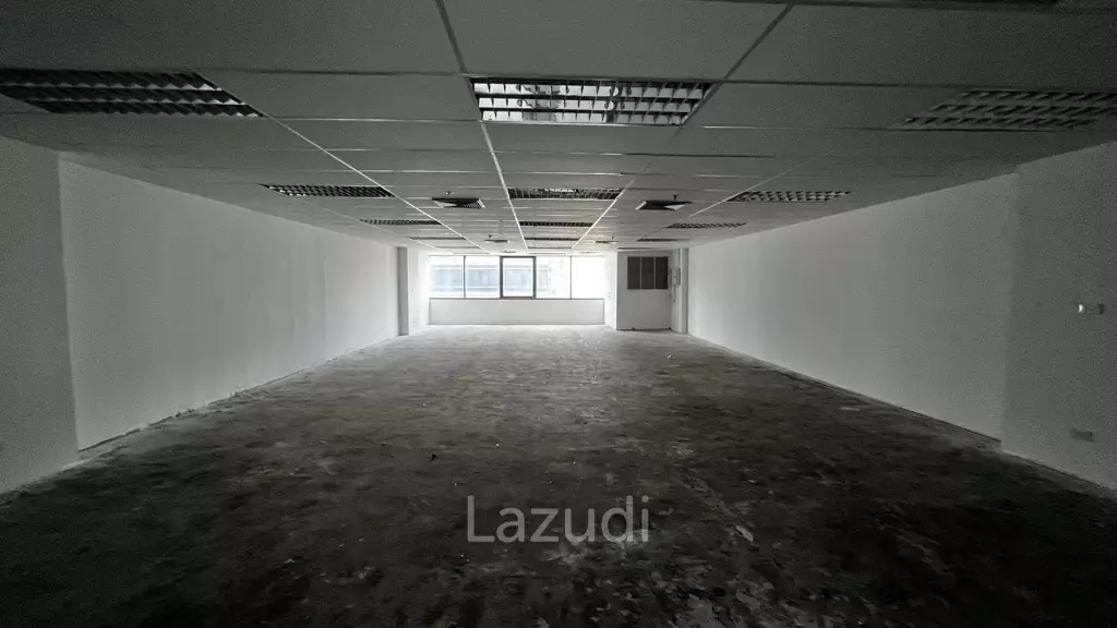 Office For Rent at Mahatun Plaza