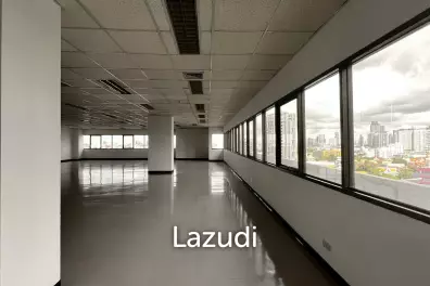 Office For Rent at Sorachai Building