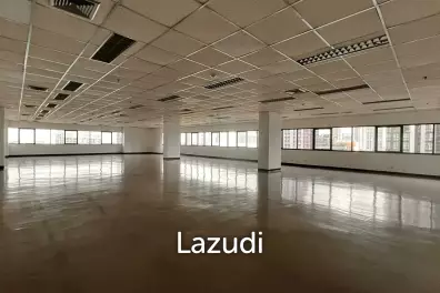 Office For Rent at Sorachai Building