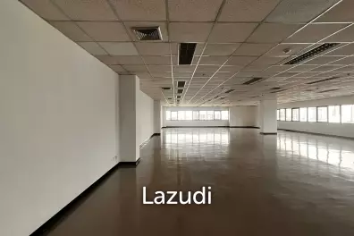 Office For Rent at Sorachai Building