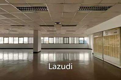 Office For Rent at Sorachai Building