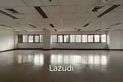 Office For Rent at Sorachai Building