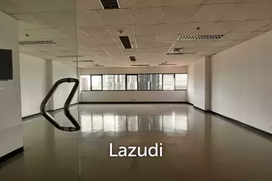 Office For Rent at Sorachai Building