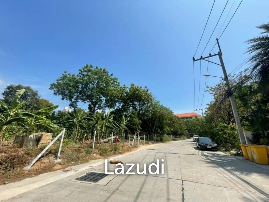 Land for Sale at Kasetsin Soi 5+7