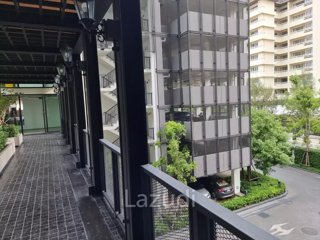 2 Bed 1 Bath 43 SQ.M KnightsBridge Collage - Ramkhamhaeng