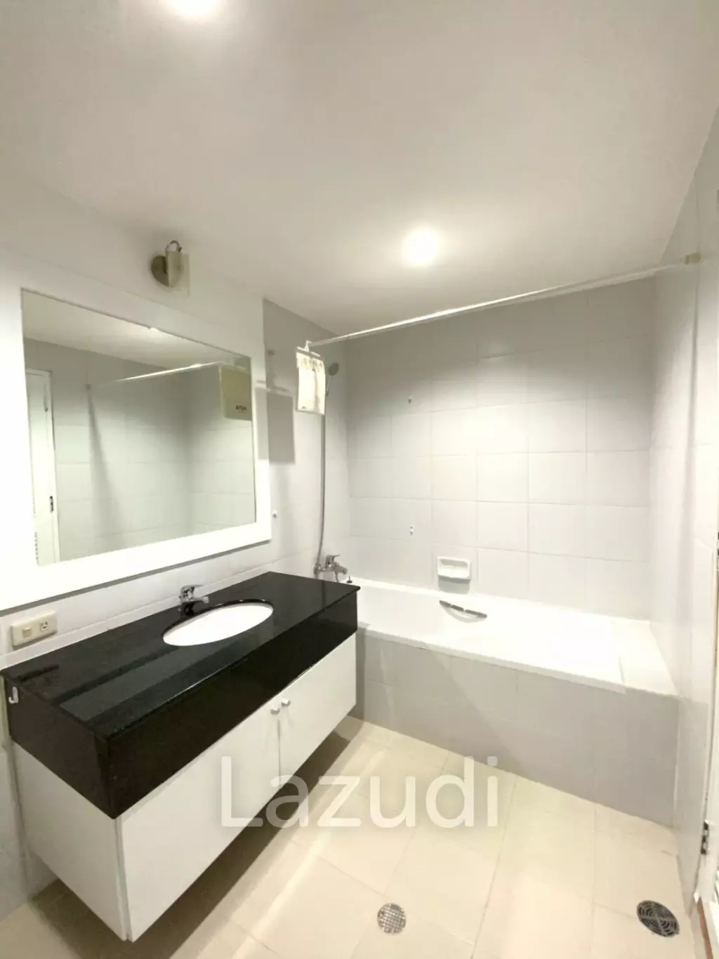2 Bed 1 Bath 85 SQ.M Acadamia Grand Tower