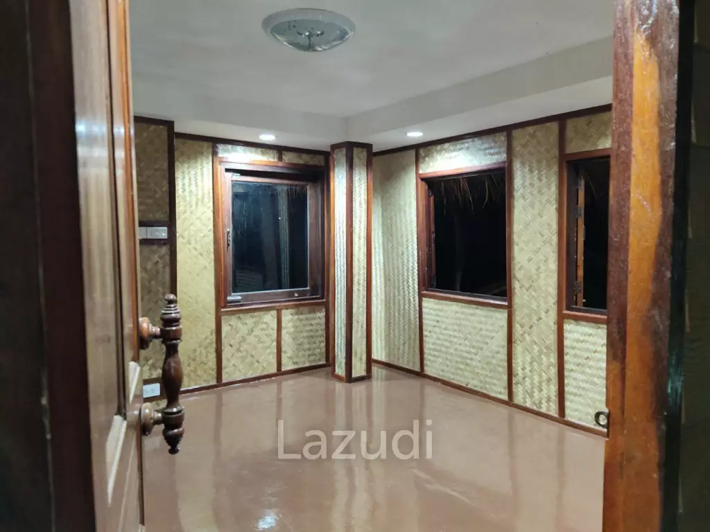 5 Houses in one area For Sale in Chiang Mai