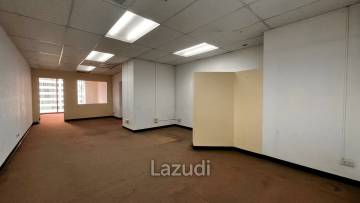 Office For Rent At 253 Asoke