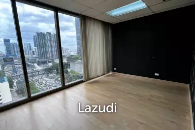 Office For Rent At 253 Asoke