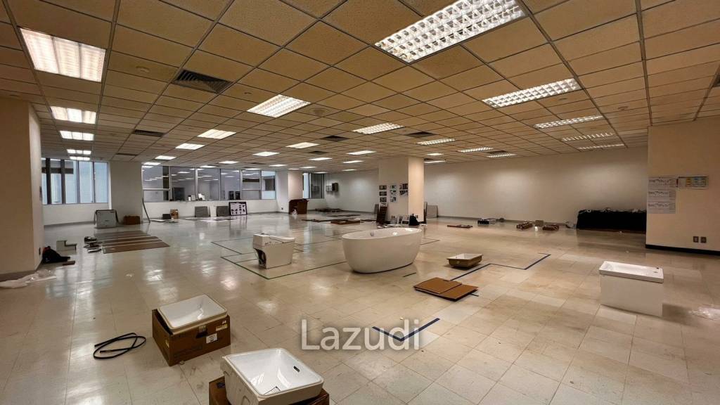Office For Rent At Thai Summit Tower