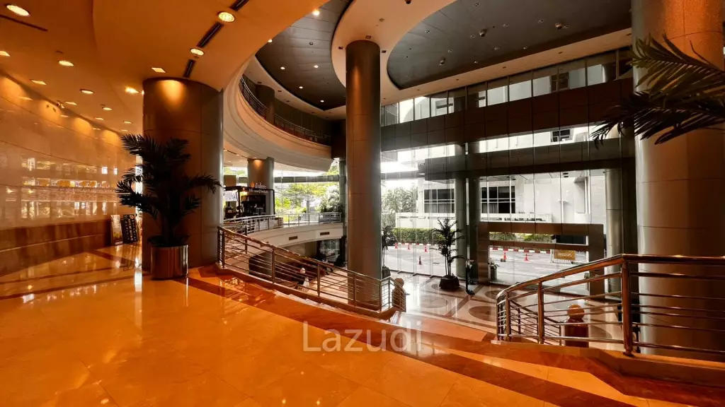Office For Rent At Thai Summit Tower
