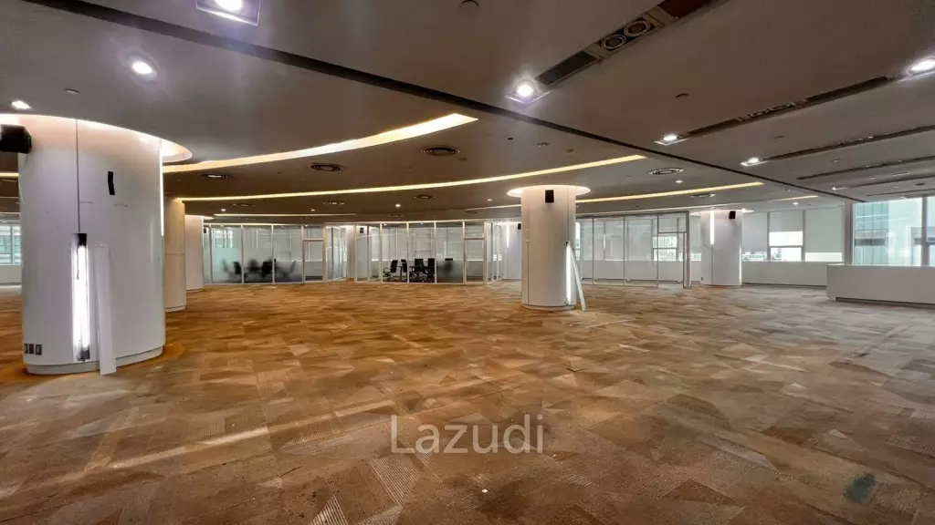 Office For Rent At Thai Summit Tower
