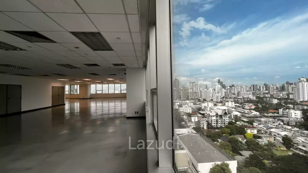 Office For Rent At Thai Summit Tower