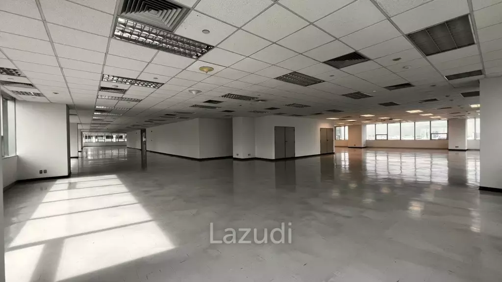 Office For Rent At Thai Summit Tower
