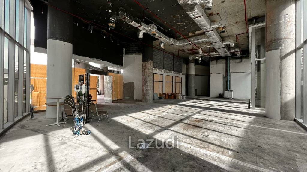 Retail For Rent At Thai Summit Tower