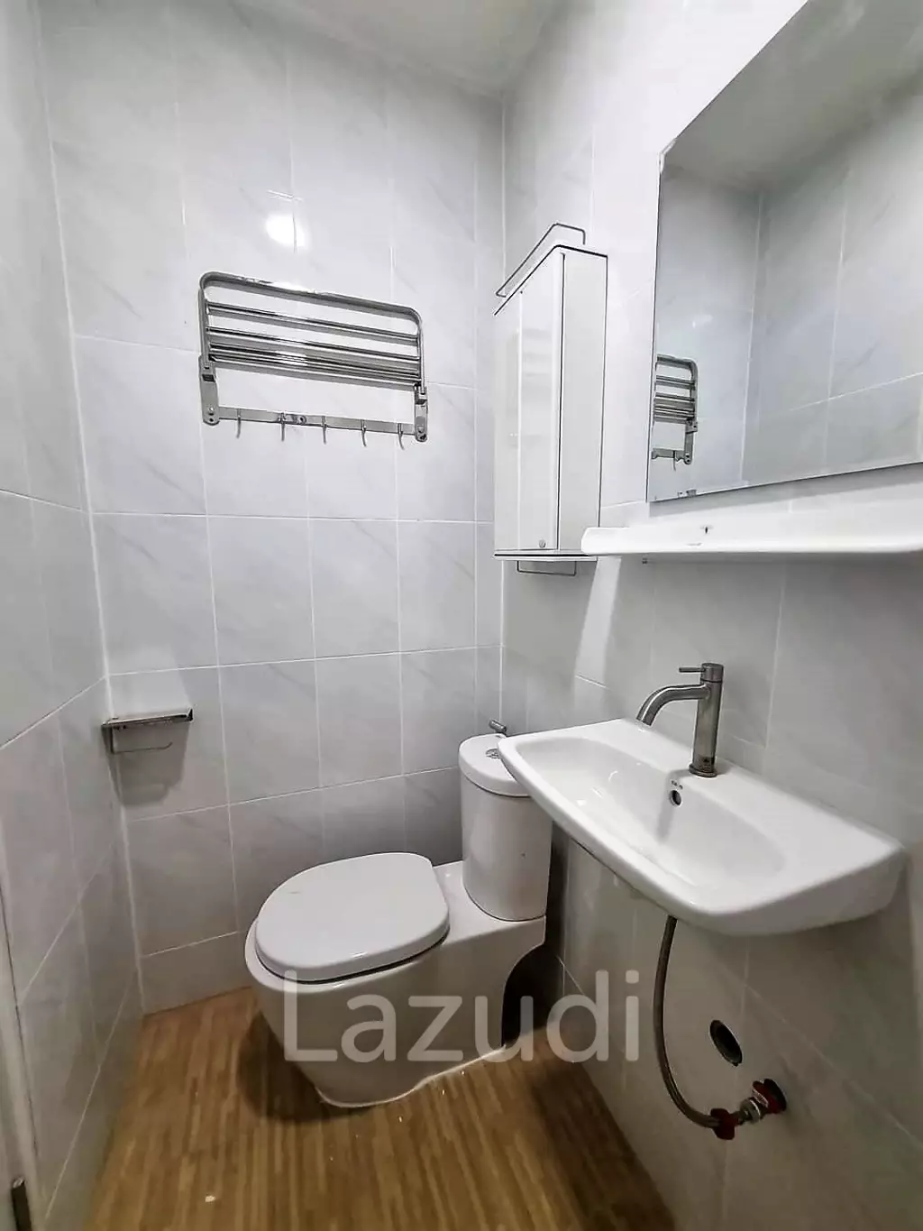 FOR SALE - fully renovated townhouse, only 1.45 m THB