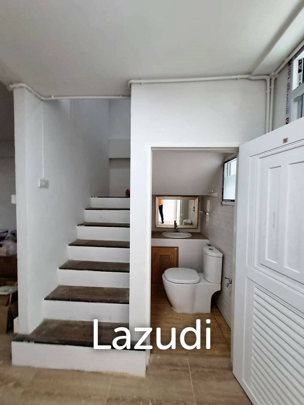 FOR SALE - fully renovated townhouse, only 1.45 m THB