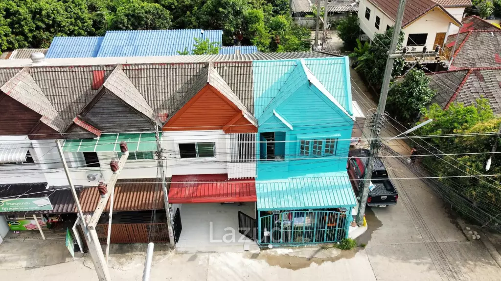FOR SALE - fully renovated townhouse, only 1.45 m THB