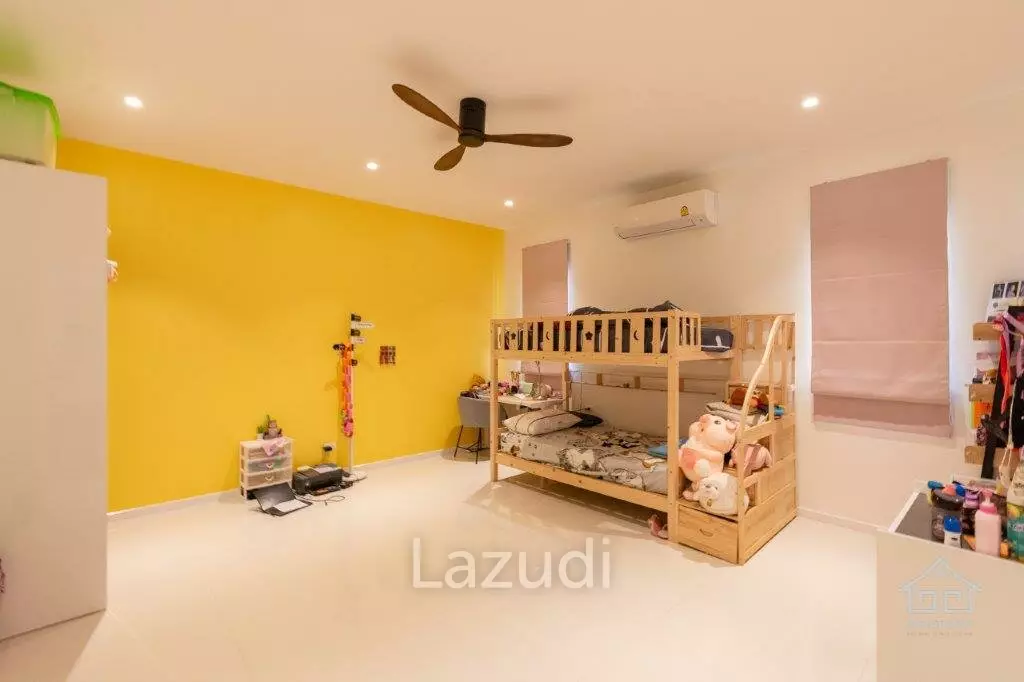 ARIA : Luxurious 5 Bed Pool Villa