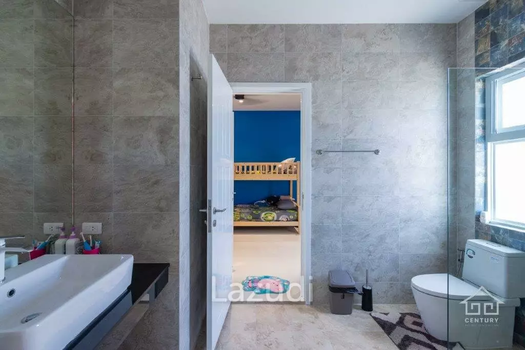 ARIA : Luxurious 5 Bed Pool Villa