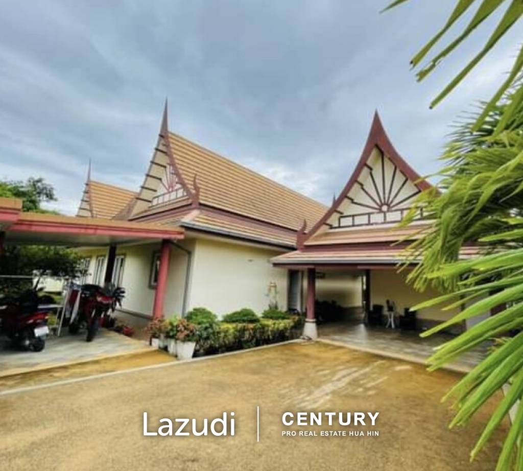 PRANBURI GREEN MOUNTAIN : Beautiful Thai Design 3 bed pool villa on very large plot.