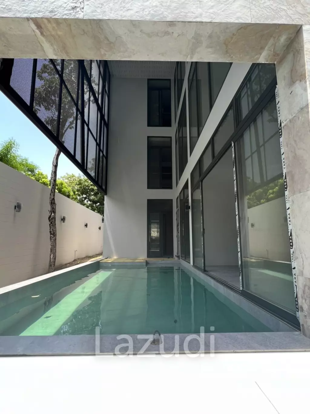 5 Bed 6 Bath House For Sale
