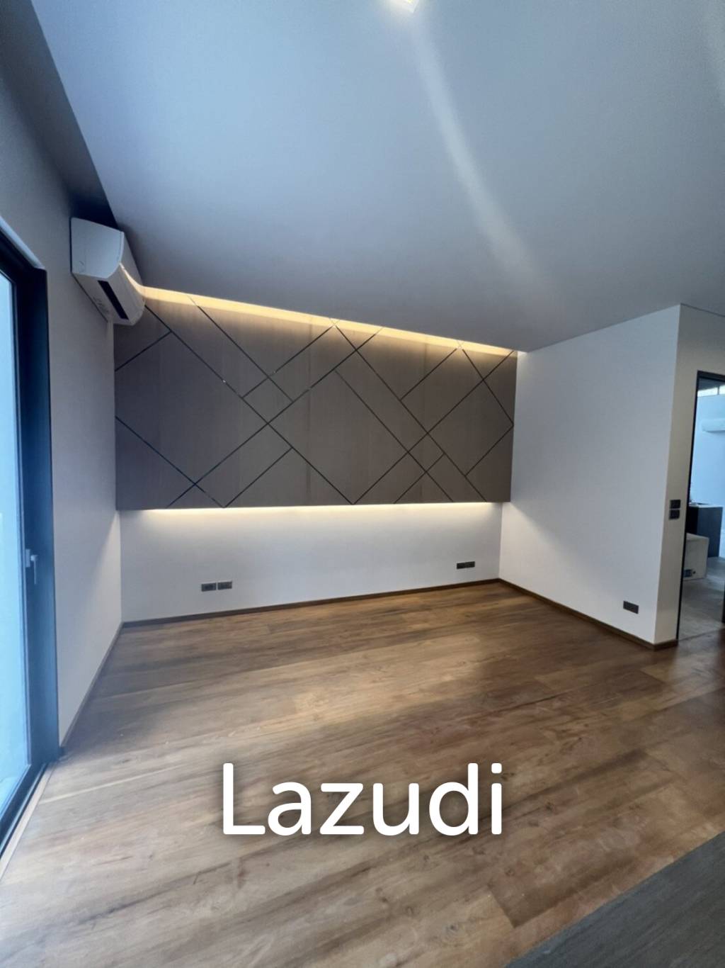 5 Bed 6 Bath House For Sale