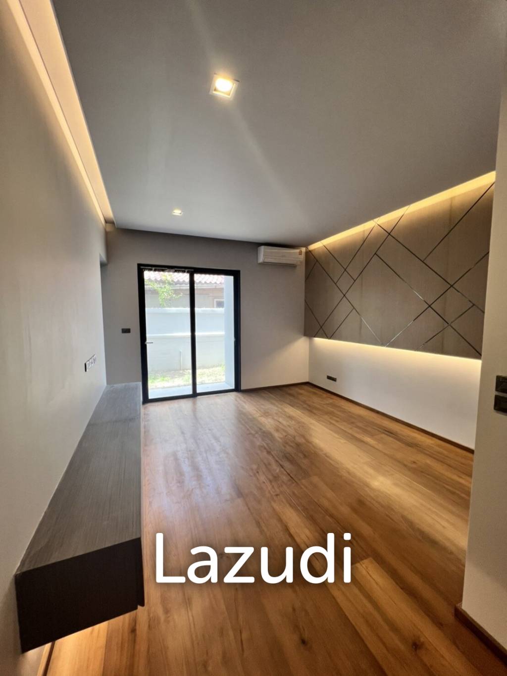5 Bed 6 Bath House For Sale