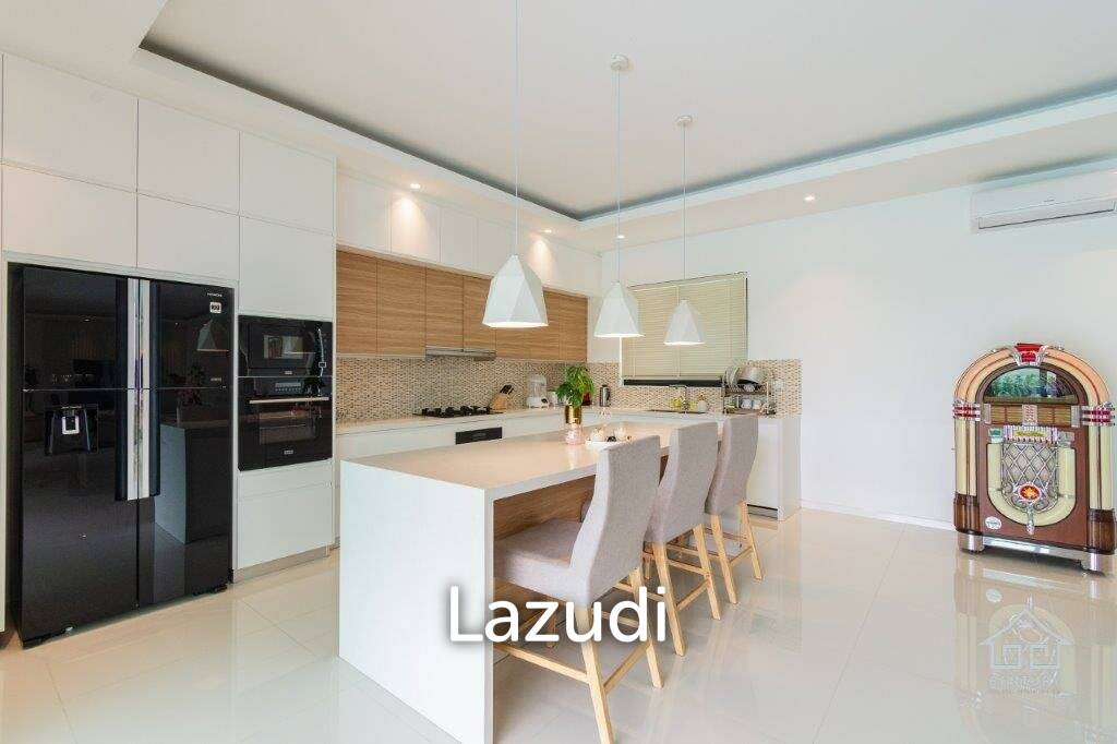 1,936 Sqm 4 Bed 4 Bath Villa For Sale