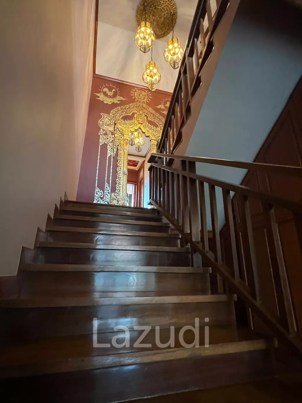 5 Bed 6 Bath House with Swimming Pool