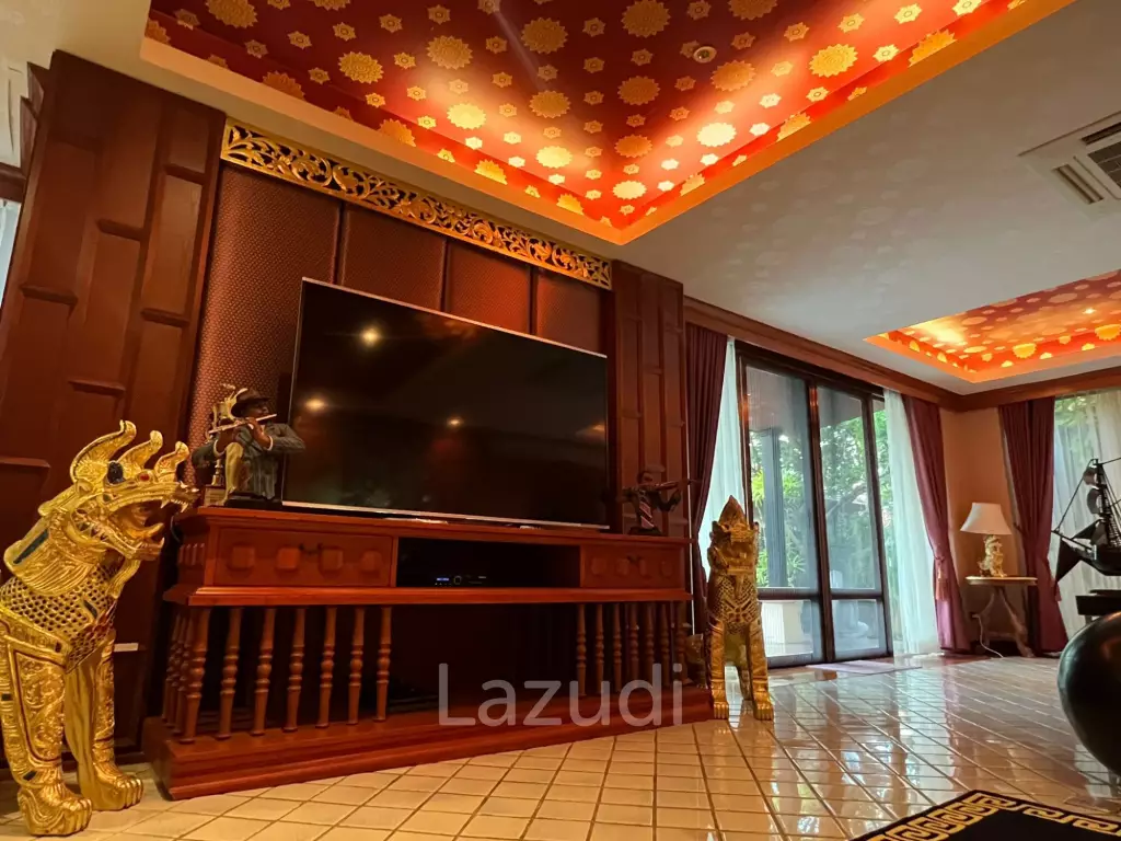 5 Bed 6 Bath House with Swimming Pool