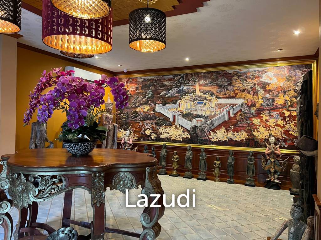 5 Bed 6 Bath House with Swimming Pool