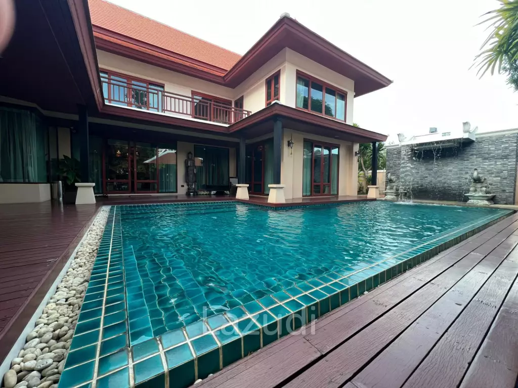 5 Bed 6 Bath House with Swimming Pool