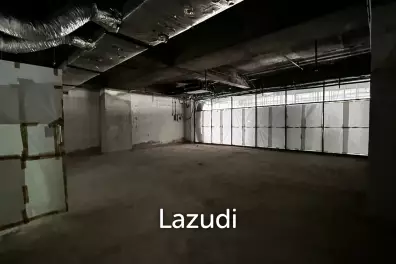Retail For Rent At Time Square
