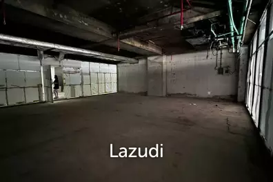 Retail For Rent At Time Square