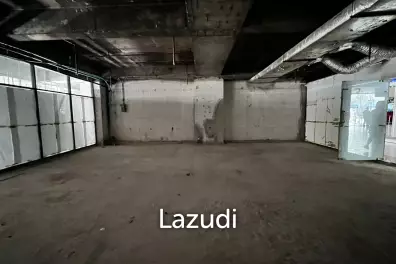 Retail For Rent At Time Square