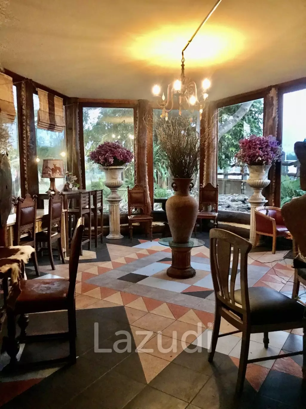 Hotel + Restaurants for sale