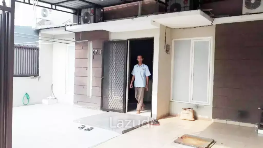 Rumah Dijual di Sidoarjo Dekat Lippo Plaza Sidoarjo, RSUD Sidoarjo, Alun-alun Sidoarjo, Stasiun Sidoarjo