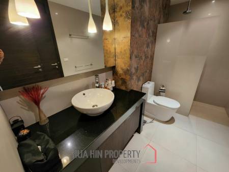 Luxury 2 Bed Condo at Black Mountain Golf Course