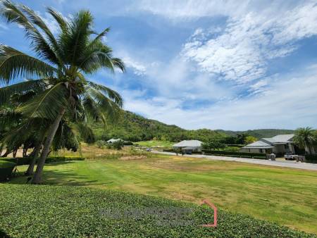 Luxury 2 Bed Condo at Black Mountain Golf Course