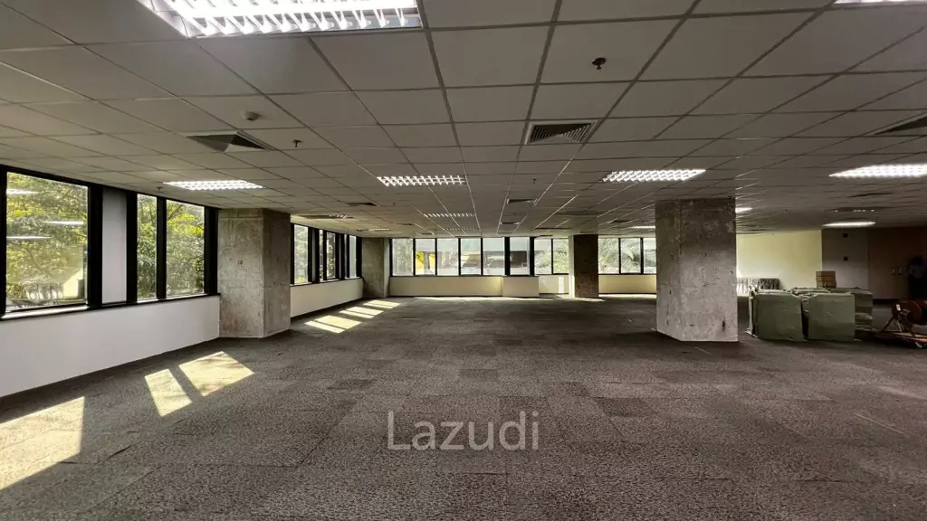 Office For Rent At Harindhorn Building