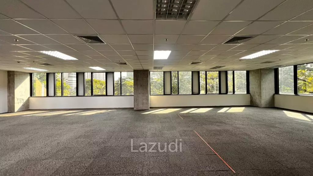 Office For Rent At Harindhorn Building