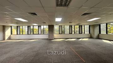 Office For Rent At Harindhorn Building