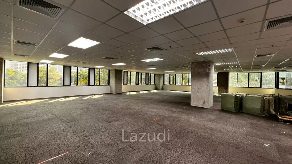 Office For Rent At Harindhorn Building