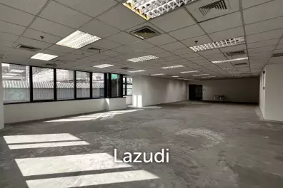 Office For Rent At Harindhorn Building