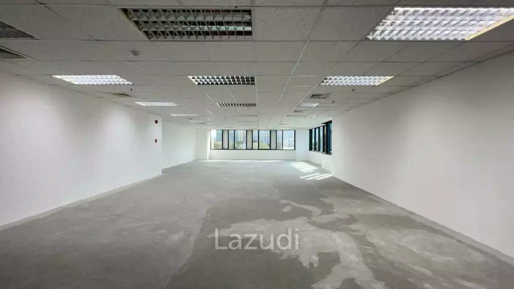Office For Rent At Harindhorn Building
