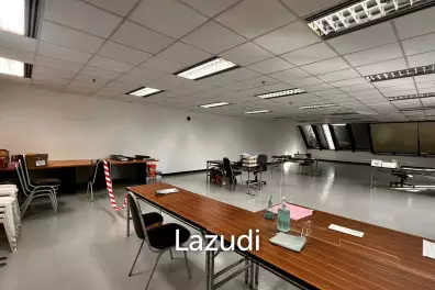 Office For Rent At Harindhorn Building