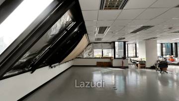 Office For Rent At Harindhorn Building